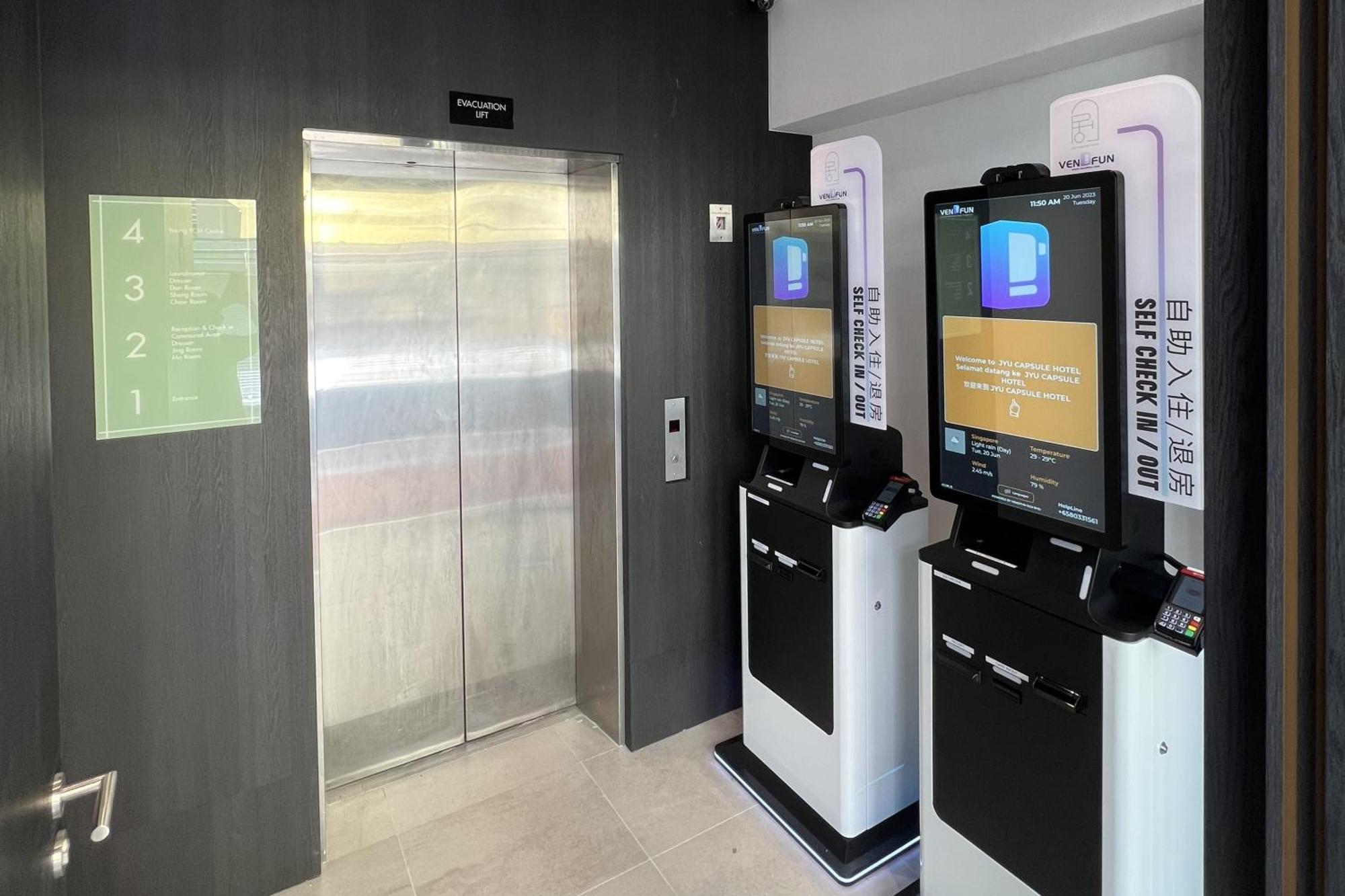 Jyu Capsule Hotel Singapura Exterior foto